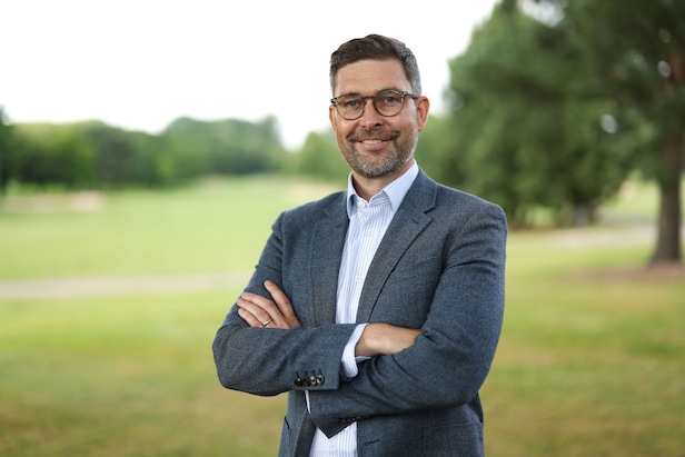 r&a-names-mark-darbon-new-chief-executive,-replacing-the-retiring-martin-slumbers