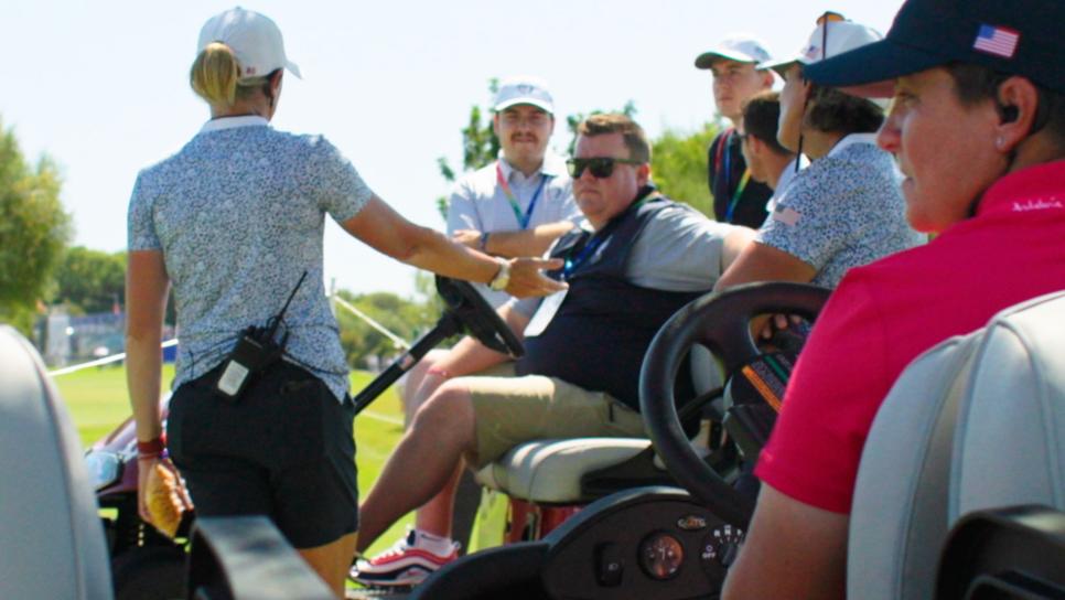 https://www.golfdigest.com/content/dam/images/golfdigest/fullset/2024/9/justin-ray-solheim-cup-2023-cart-talking-stacy-lewis.jpg