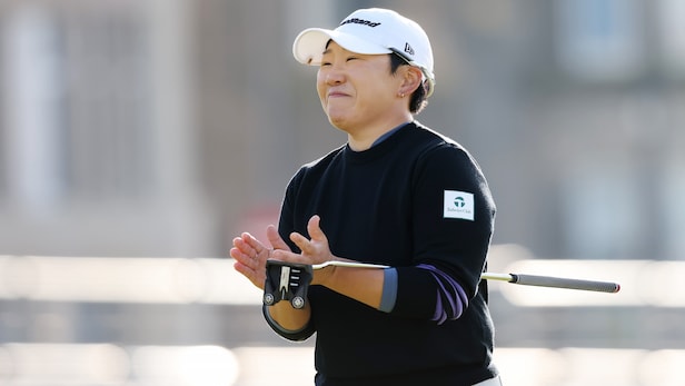 As young stars falter in Women’s Open, a highly decorated vet takes charge