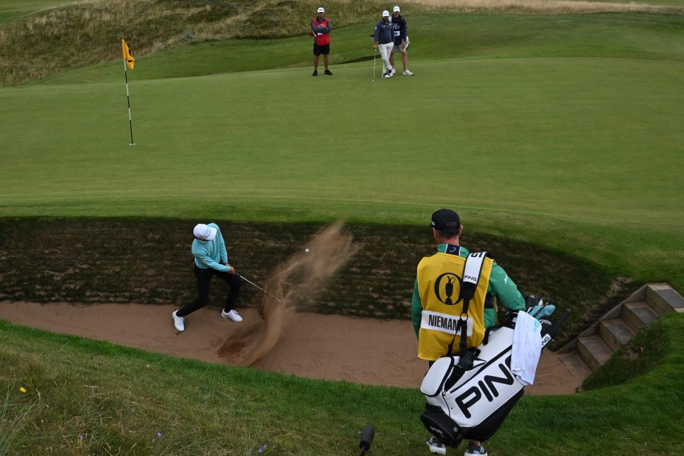 British Open 2024: Joaquin Niemann suffers 8 on Postage Stamp by hitting 3 different(!) bunkers – Australian Golf Digest