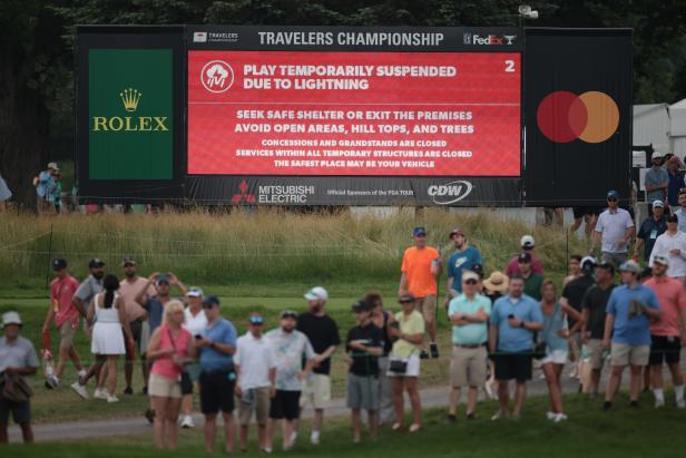 Two people hospitalized after lightning strike during Travelers delay | Golf news and tour information