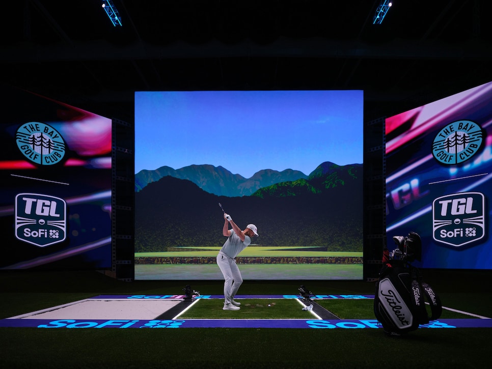 https://www.golfdigest.com/content/dam/images/golfdigest/fullset/2025/1/wyndham-clark-tgl-practice-big-screen.jpg