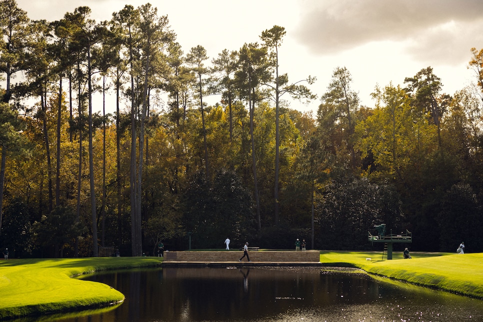 https://www.golfdigest.com/content/dam/images/golfdigest/fullset/2025/11/BW_2020Masters_Monday_15th_hole.jpg