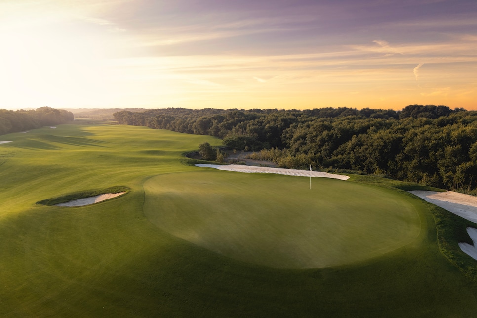 https://www.golfdigest.com/content/dam/images/golfdigest/fullset/2025/4/54430355638_76137ea33c_6k.jpg