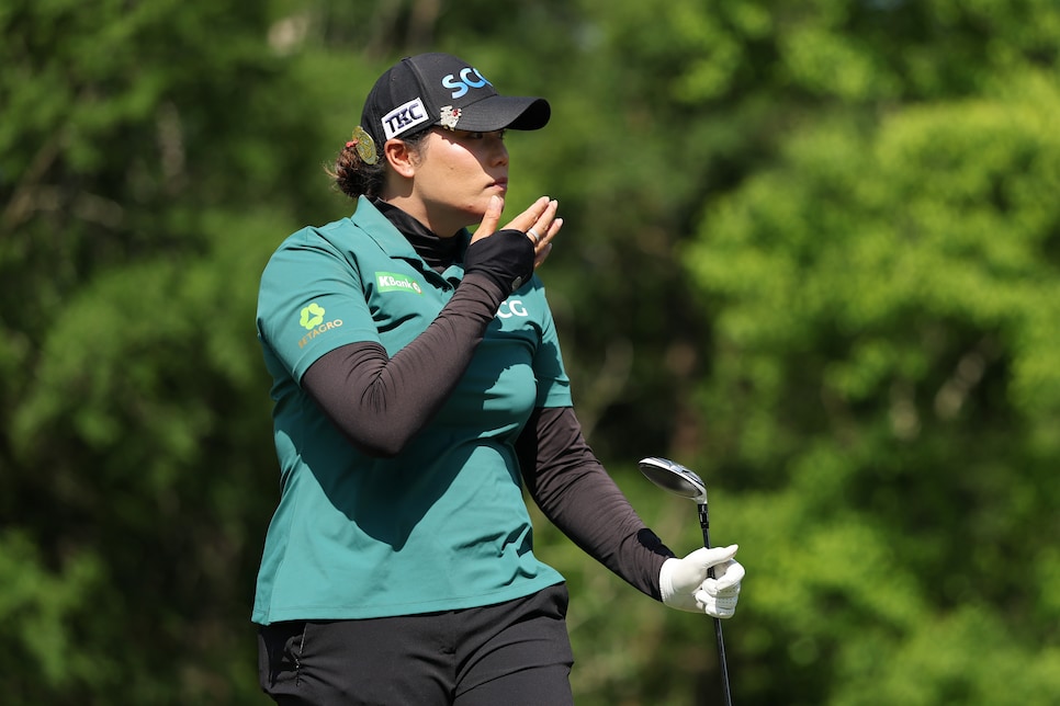 THE WOODLANDS, TEXAS - APRIL 27: Ariya Jutanugarn of Thailand follows her shot from the 18th tee during the final round of The Chevron Championship 2025 at The Club at Carlton Woods on April 27, 2025 in The Woodlands, Texas. (Photo by Sarah Stier/Getty Images)