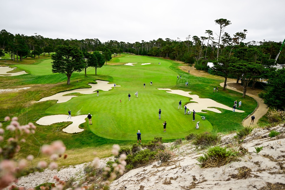 https://www.golfdigest.com/content/dam/images/golfdigest/fullset/2025/9/gbi-walker-cup-team-prep-2025-thursday-practice-overhead-shot.jpg