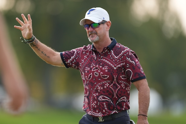 Rory Sabbatini shoots 62, plays last 4 holes 5 under to capture first Champions title