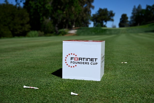 จีน่า ธิติมา นักกอล์ฟ LPGA