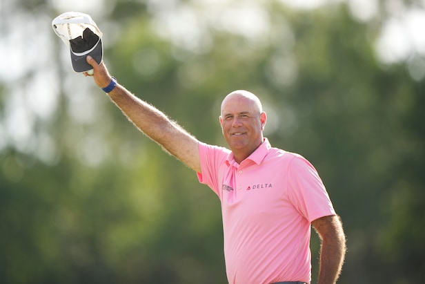 ‘One of the best rounds’ Stewart Cink has ever played propels him to his first senior major