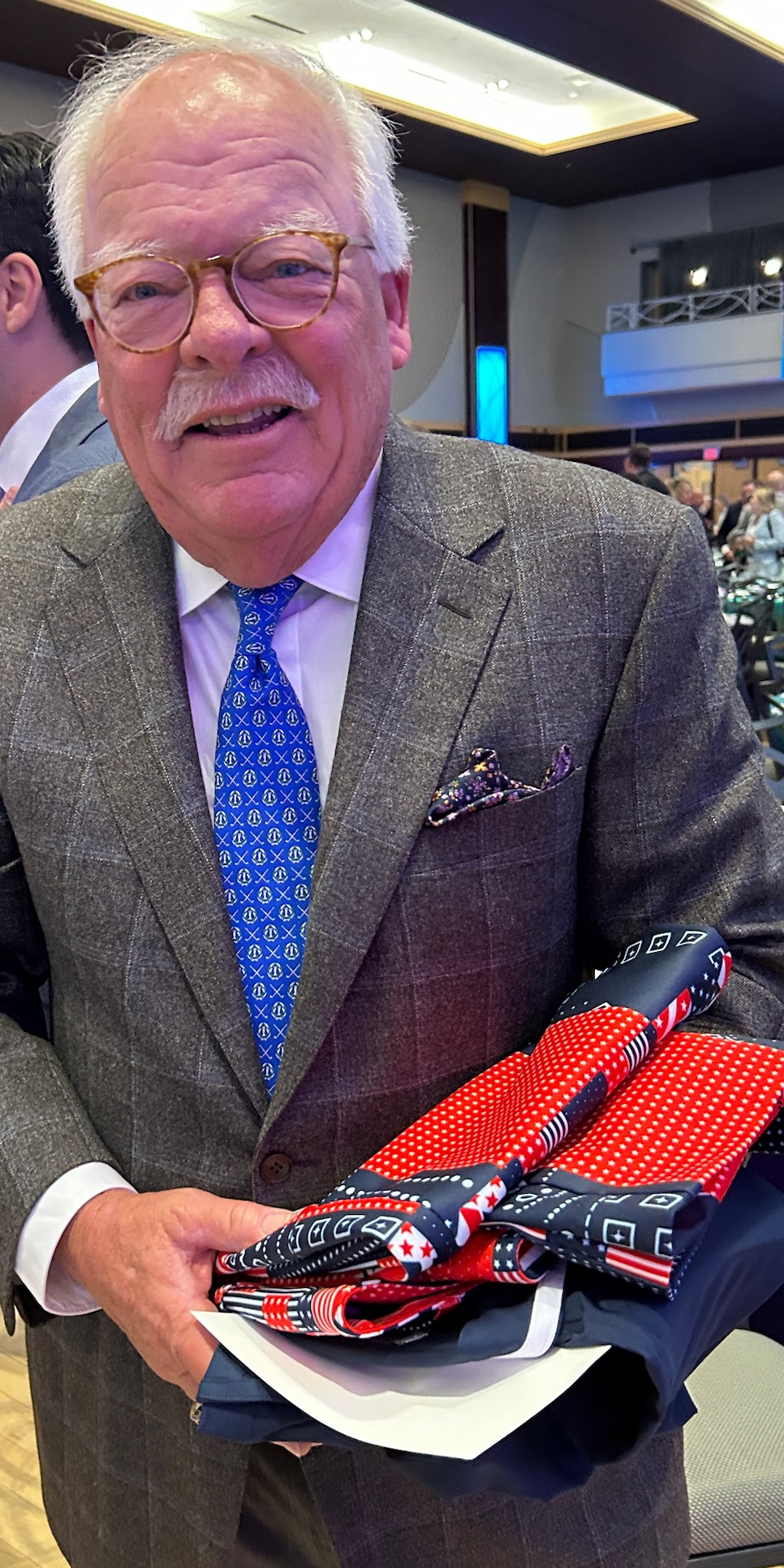 https://www.golfdigest.com/content/dam/images/golfdigest/fullset/2026/5/roger-maltbie-luncheon-memorial-pants.jpg