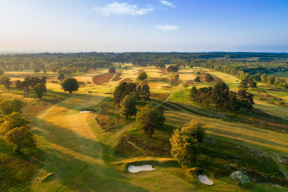 /content/dam/images/golfdigest/fullset/course-photos-for-places-to-play/1 Walton Heath 13th Old looking back at dog leg.jpg