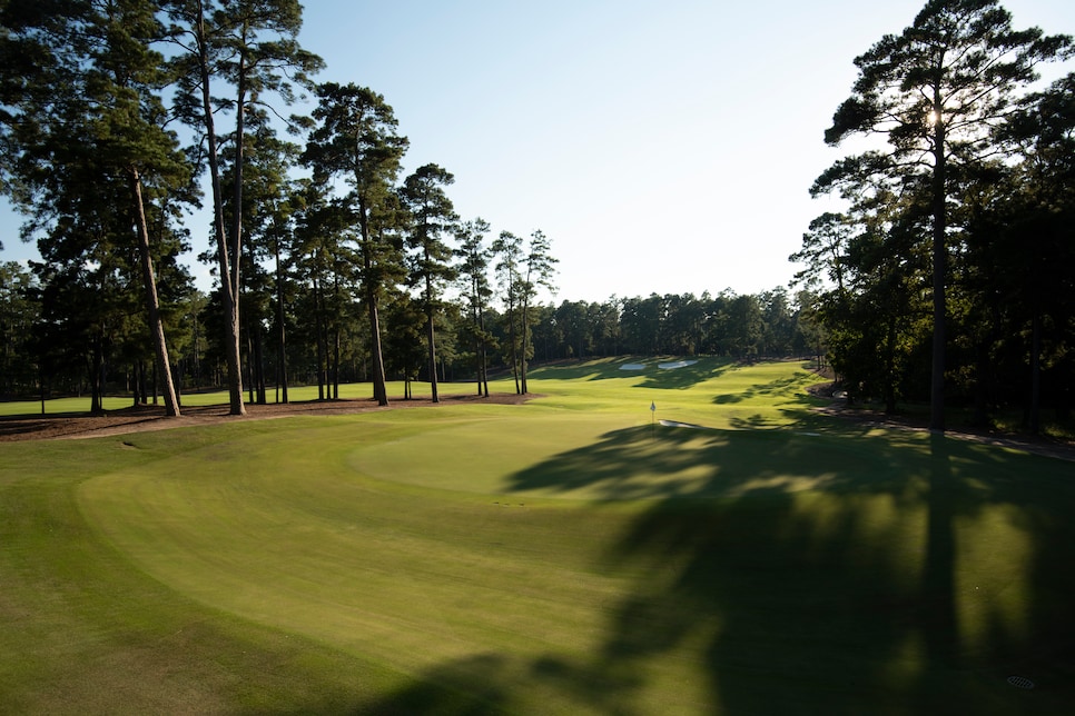 bluejack-national-fifteenth-hole-texas-21893