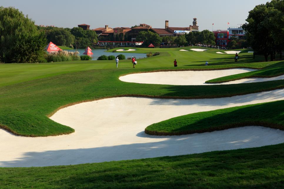 /content/dam/images/golfdigest/fullset/course-photos-for-places-to-play/5 Sheshan Hole 2.jpg