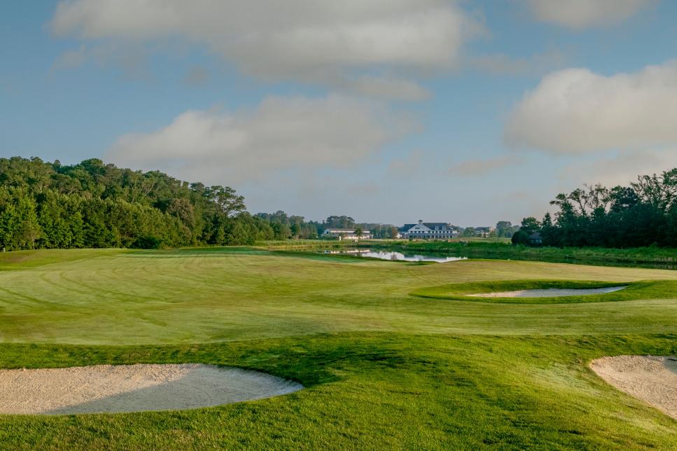 /content/dam/images/golfdigest/fullset/course-photos-for-places-to-play/=Bayside-Resort-Golf-Club-Clubhouse-20618.jpeg