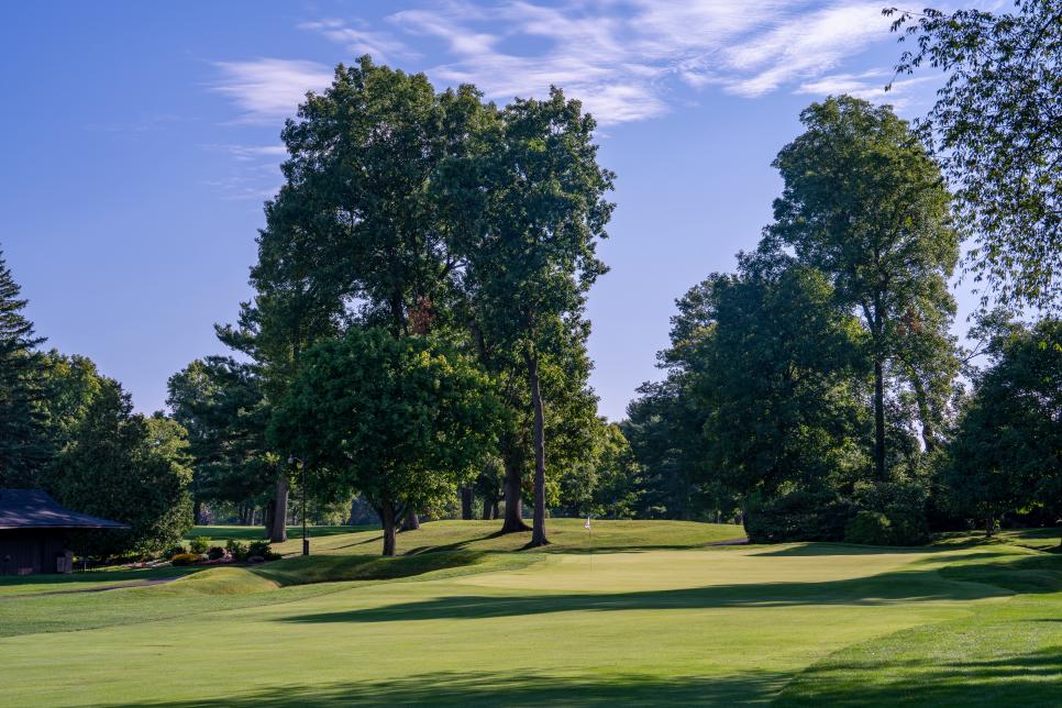 /content/dam/images/golfdigest/fullset/course-photos-for-places-to-play/Battle-Creek-Country-Club-Hole-14-5196.jpg