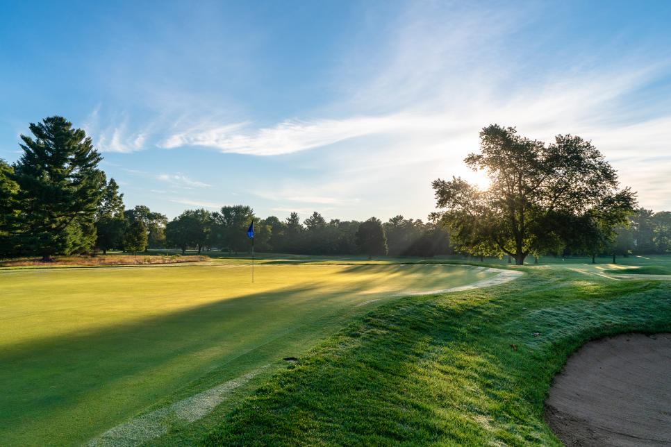 /content/dam/images/golfdigest/fullset/course-photos-for-places-to-play/Battle-Creek-Country-Club-Hole15-5196.jpg