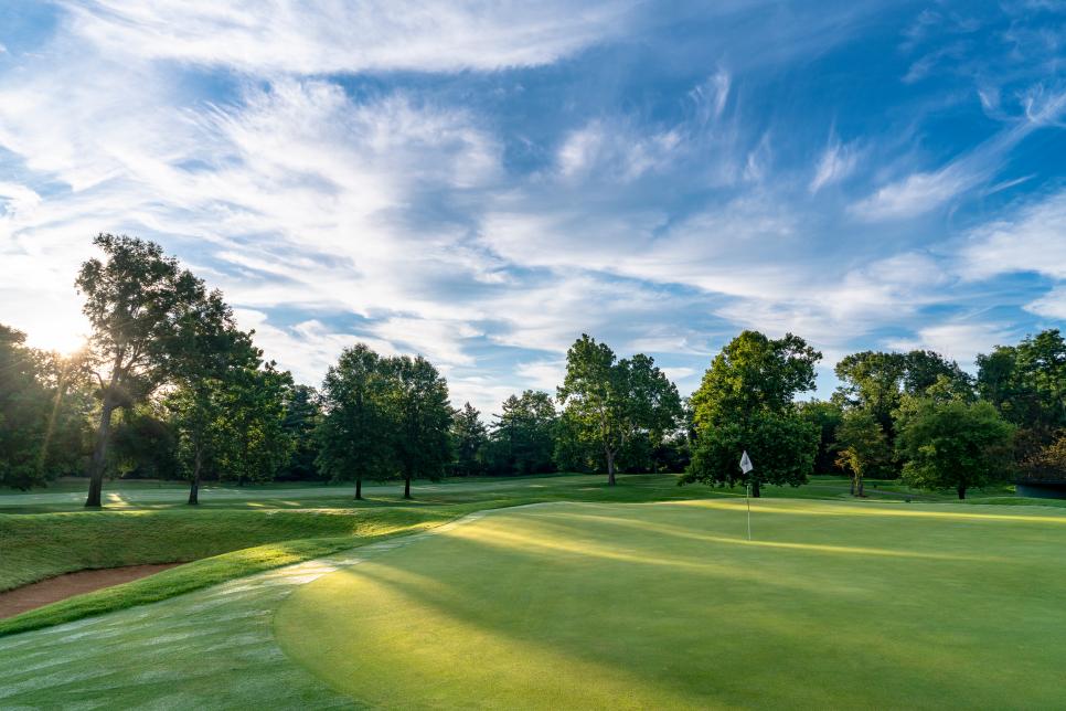 /content/dam/images/golfdigest/fullset/course-photos-for-places-to-play/Battle-Creek-Country-Club-Hole16-5196.jpg