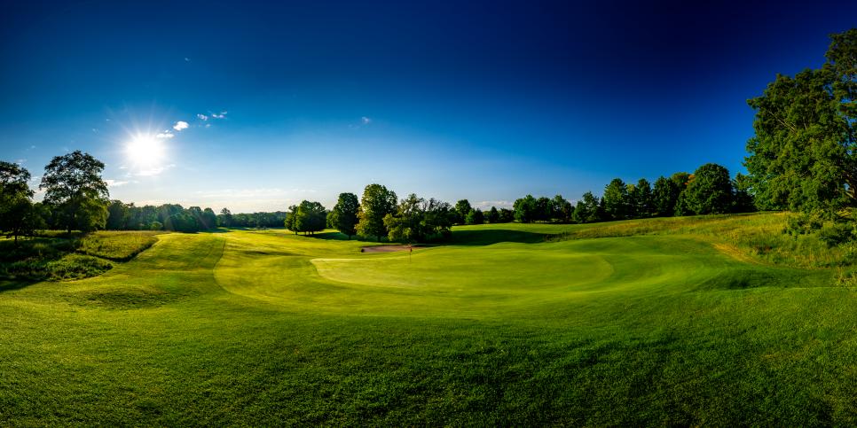 /content/dam/images/golfdigest/fullset/course-photos-for-places-to-play/BelvedereH11DSC00448-Pano.jpg