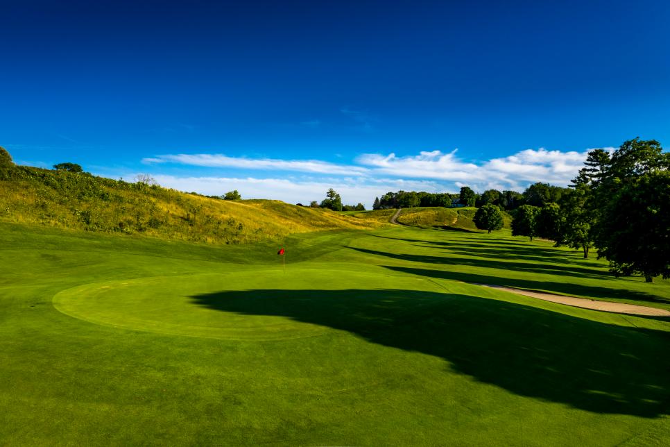/content/dam/images/golfdigest/fullset/course-photos-for-places-to-play/BelvedereH1PM2020Aug_0221-HDR.jpg