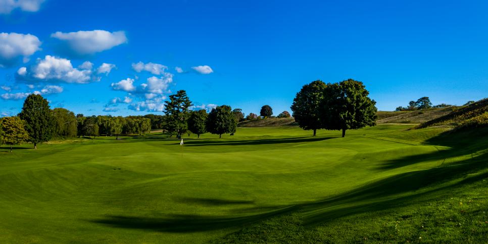 /content/dam/images/golfdigest/fullset/course-photos-for-places-to-play/BelvedereH4_0373-HDR-Pano.jpg