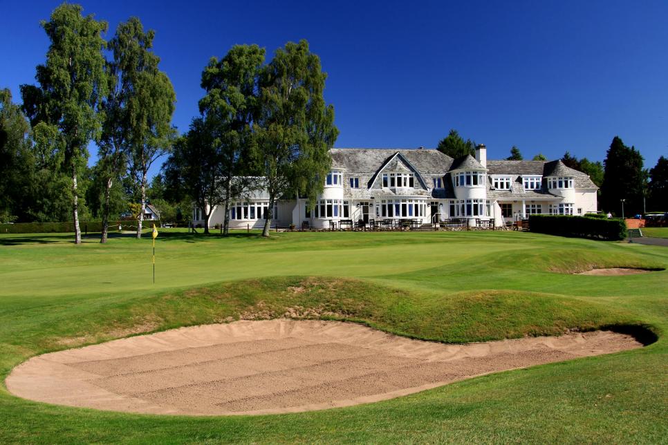 /content/dam/images/golfdigest/fullset/course-photos-for-places-to-play/Blairgowrie clubhouse.jpg