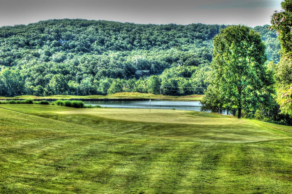 /content/dam/images/golfdigest/fullset/course-photos-for-places-to-play/Boone-Valley-Golf-Club-Hole16-16126.jpg