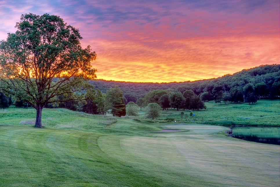 /content/dam/images/golfdigest/fullset/course-photos-for-places-to-play/Boone-Valley-Golf-Club-Sunset-16126.jpeg