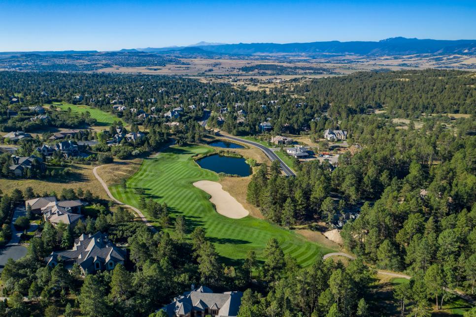 country-club-at-castle-pines-sixth-hole-12476