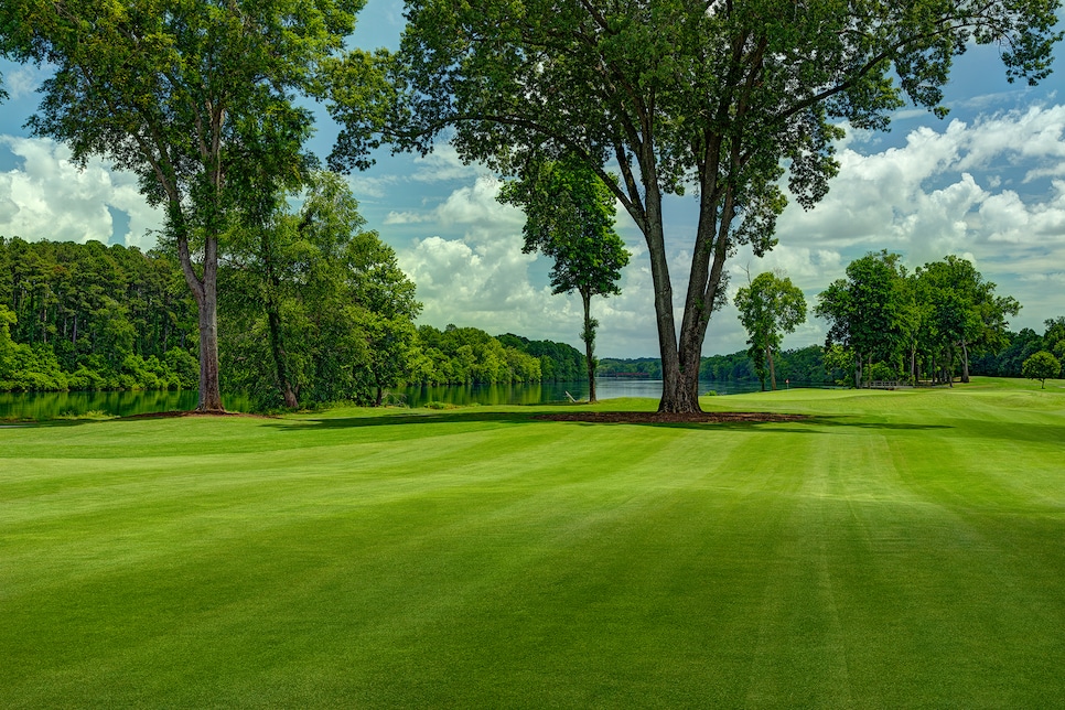 champions-retreat-golf-club-island-fourth-hole-19938