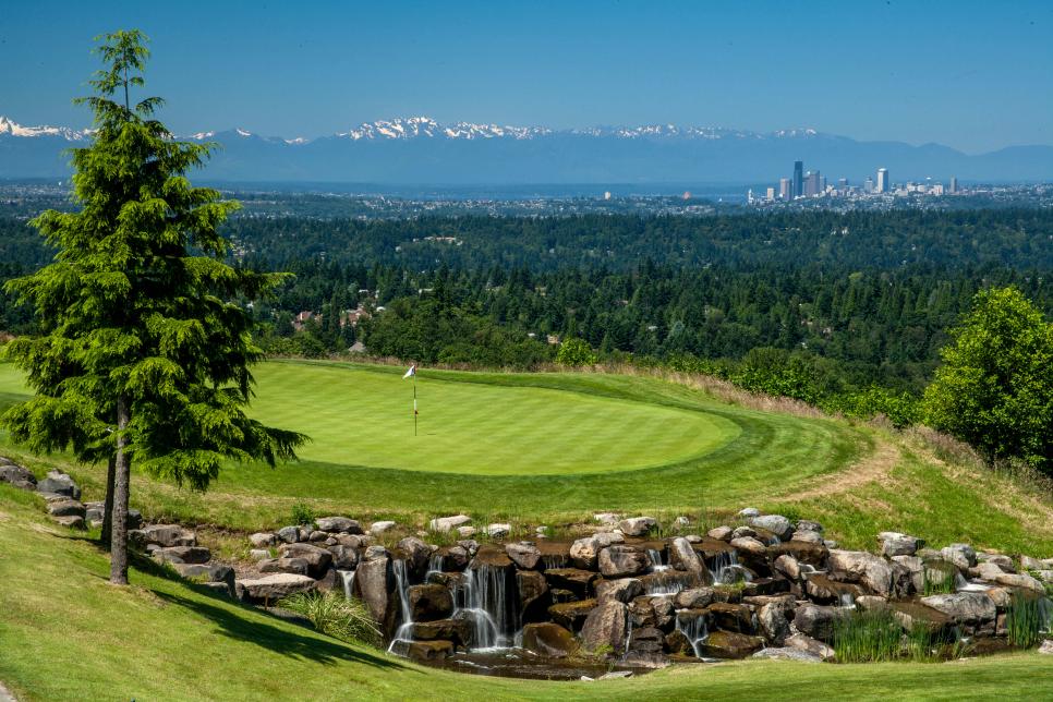 /content/dam/images/golfdigest/fullset/course-photos-for-places-to-play/Coal_Creek_Waterfall_17987.jpg