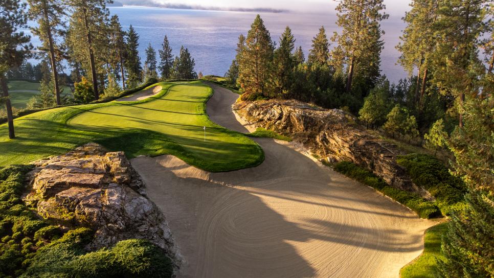 /content/dam/images/golfdigest/fullset/course-photos-for-places-to-play/Coeur-D'Alene-hole5-3113.JPG