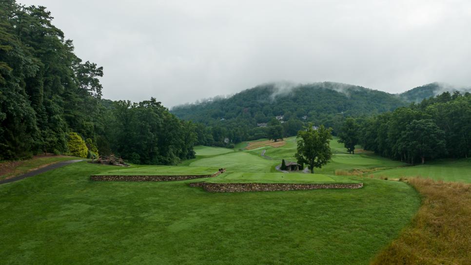 /content/dam/images/golfdigest/fullset/course-photos-for-places-to-play/Country-Club-of-Asheville-Tee-6764.jpg