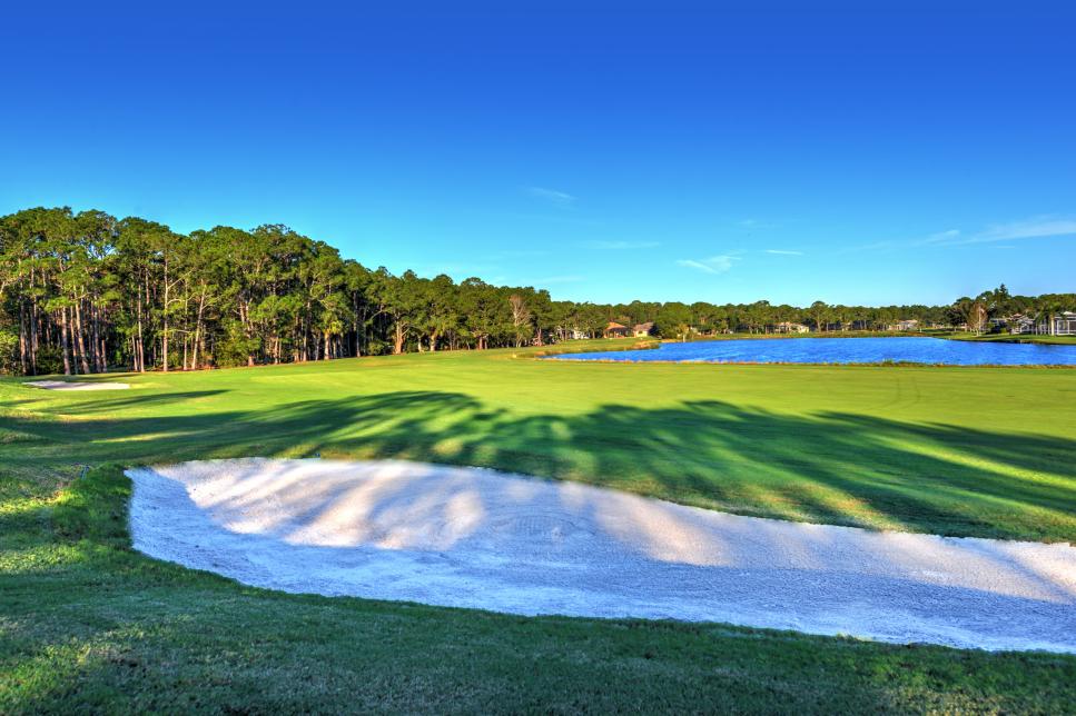 /content/dam/images/golfdigest/fullset/course-photos-for-places-to-play/Cypress-Head-Golf-Water-16121.jpg