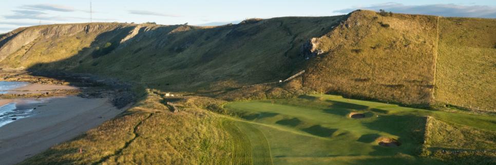 /content/dam/images/golfdigest/fullset/course-photos-for-places-to-play/Elie-13th-Aerial.jpg