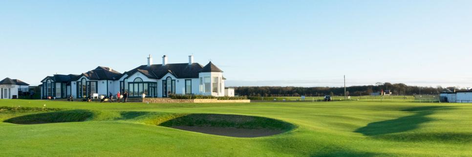 /content/dam/images/golfdigest/fullset/course-photos-for-places-to-play/Elie-18th-Clubhousev1.jpg