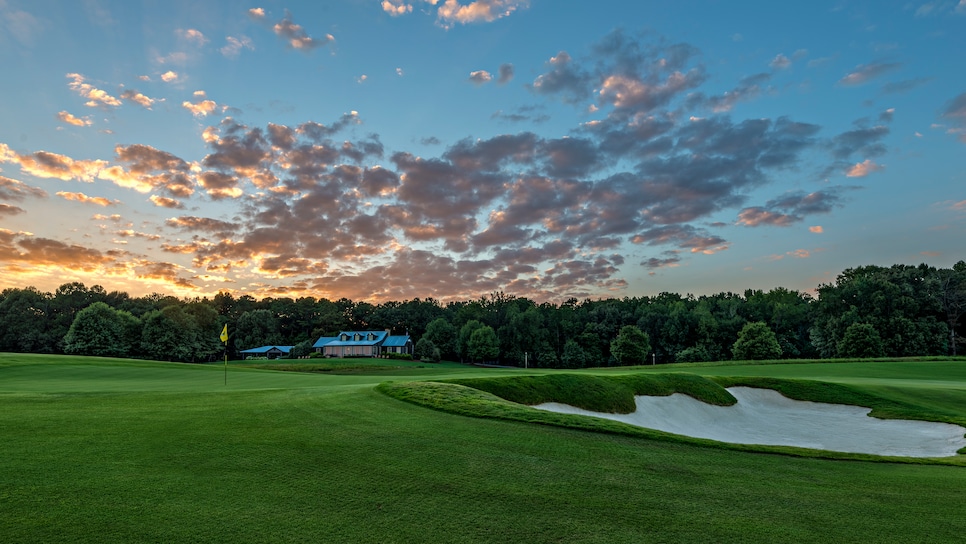 farmlinks-golf-club-eighteenth-hole-21723