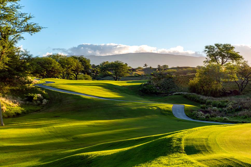 /content/dam/images/golfdigest/fullset/course-photos-for-places-to-play/Hapuna-Hole1-Hawaii-16220.jpg