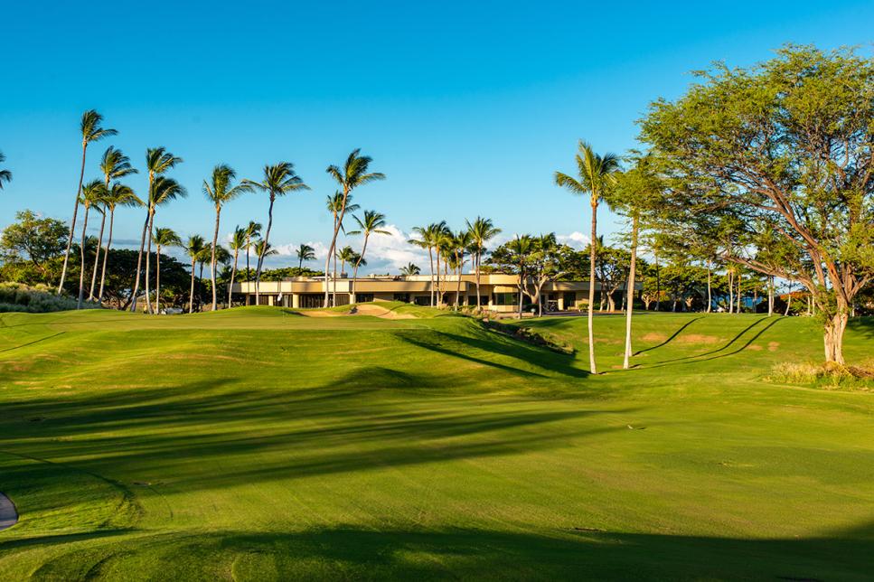/content/dam/images/golfdigest/fullset/course-photos-for-places-to-play/Hapuna-Hole2-Hawaii-16220.jpg