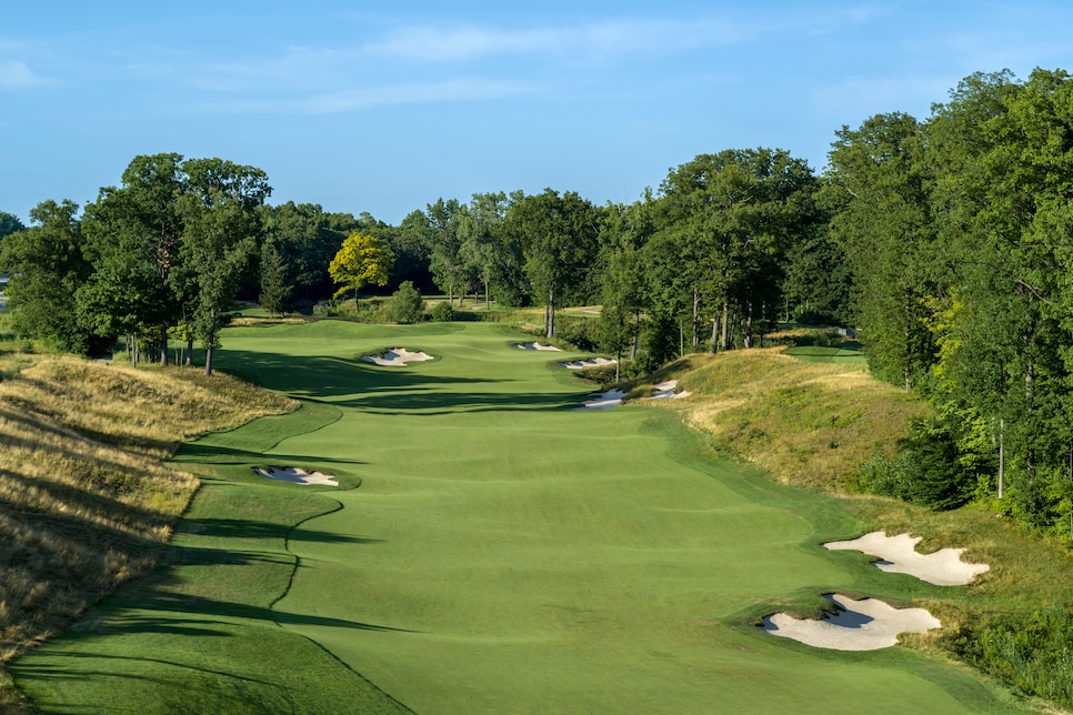 the-golf-club-at-harbor-shores-tenth-hole-24827