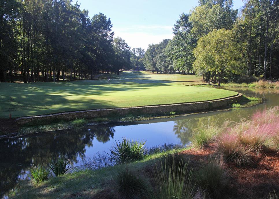 /content/dam/images/golfdigest/fullset/course-photos-for-places-to-play/Harbor-Club-Hole10-13842.jpg