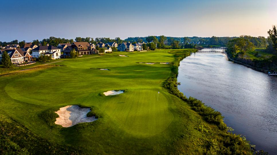 /content/dam/images/golfdigest/fullset/course-photos-for-places-to-play/Harbor-Shore-Houses-24827.jpg