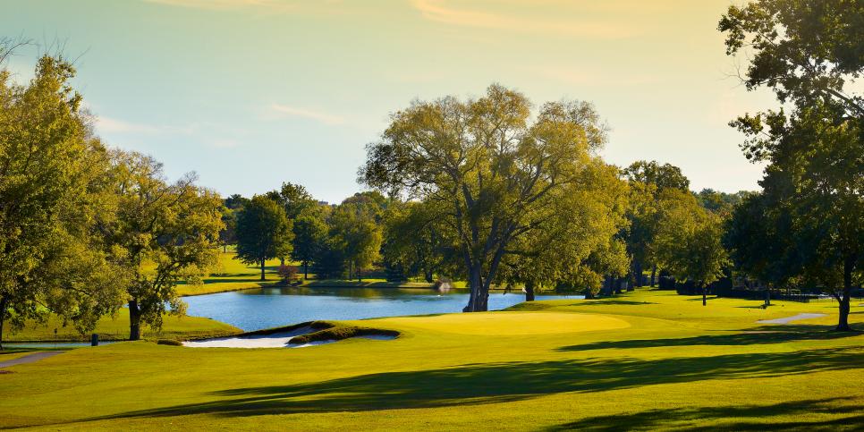 /content/dam/images/golfdigest/fullset/course-photos-for-places-to-play/Hillwood-CC-11-Tennessee-10547.jpg
