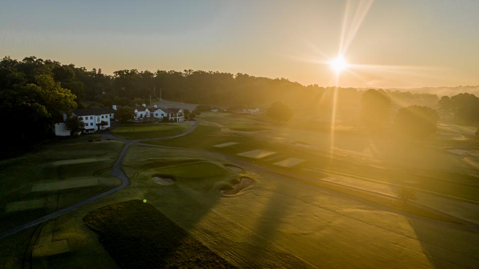 /content/dam/images/golfdigest/fullset/course-photos-for-places-to-play/Holston-Hills-Country-Club-Sun-10549.jpg