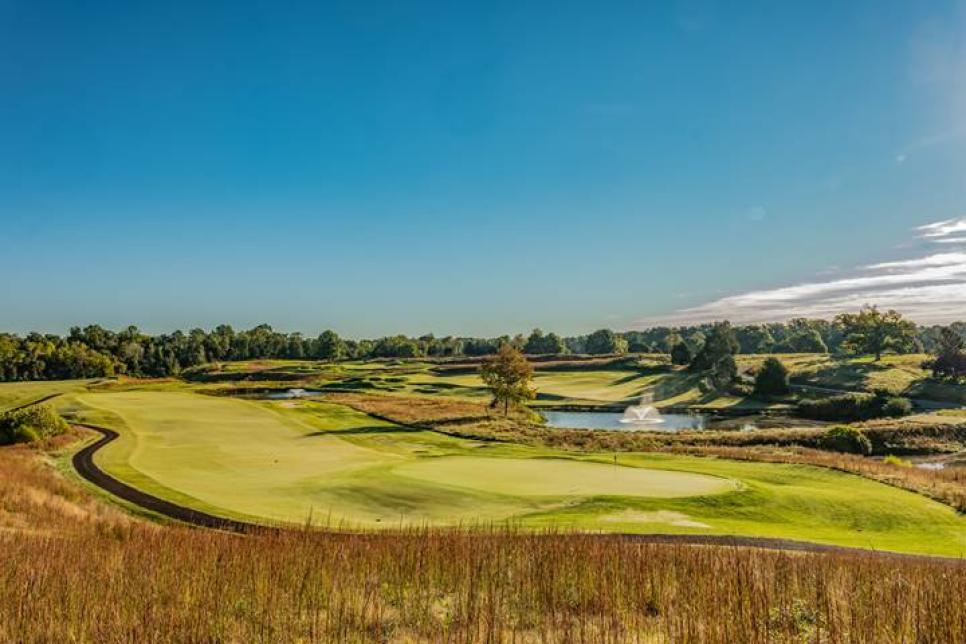 /content/dam/images/golfdigest/fullset/course-photos-for-places-to-play/Keswick-Golf-Club-Hole-16226.jpg