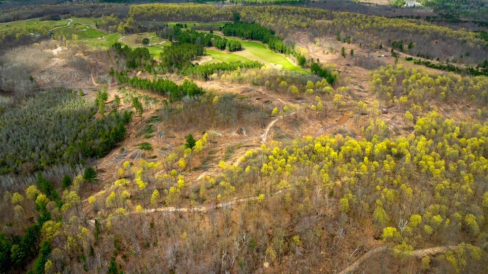 /content/dam/images/golfdigest/fullset/course-photos-for-places-to-play/Kingsley Club_New Course Clearing.jpg
