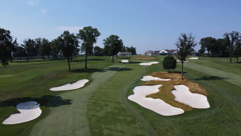 /content/dam/images/golfdigest/fullset/course-photos-for-places-to-play/Lancaster-CC-4-Pennsylvania-23259.JPG