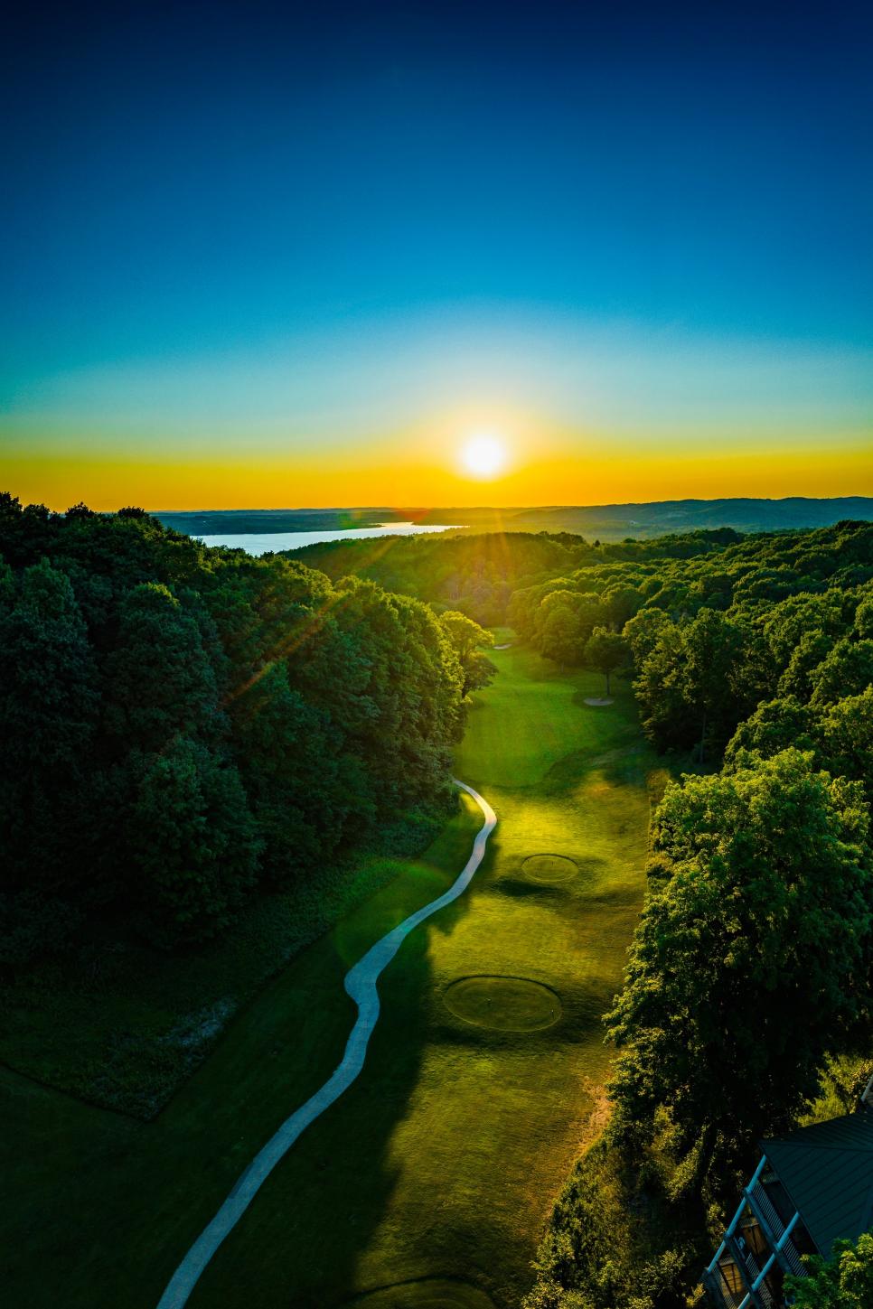 /content/dam/images/golfdigest/fullset/course-photos-for-places-to-play/Legend-Shanty-Creek-Long-5758.jpeg
