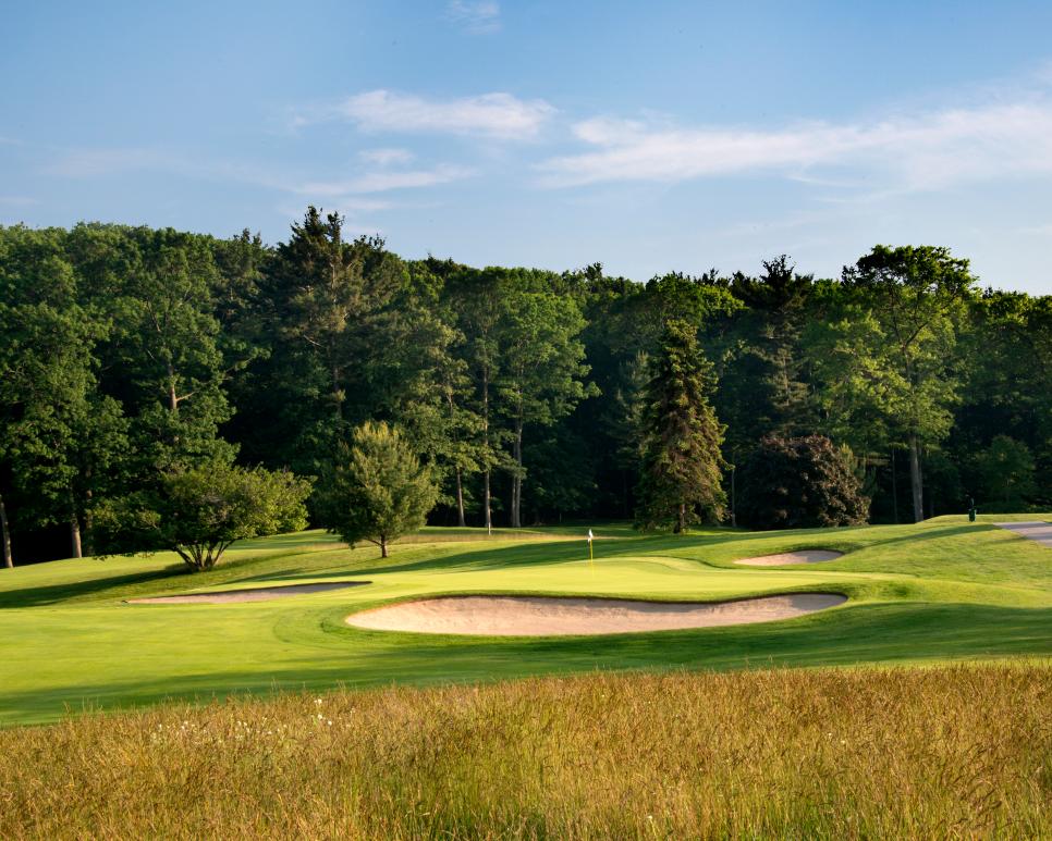 /content/dam/images/golfdigest/fullset/course-photos-for-places-to-play/Muskegon-2-Michigan-5613.JPG