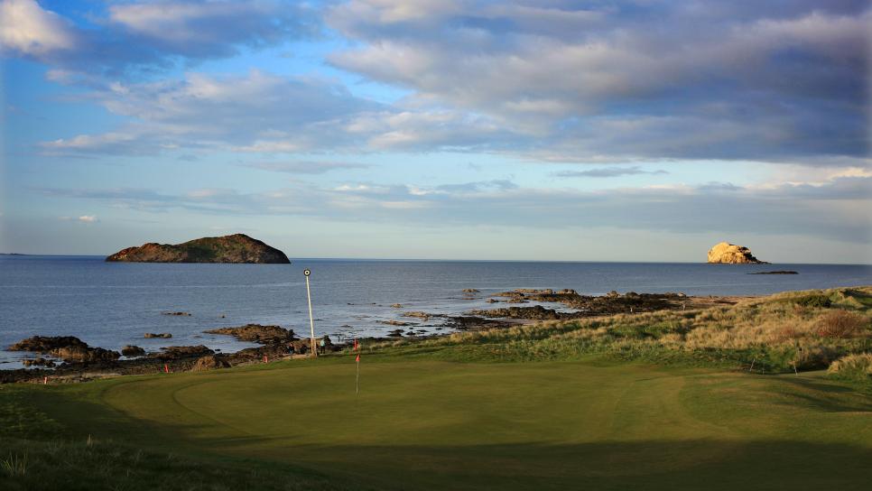 /content/dam/images/golfdigest/fullset/course-photos-for-places-to-play/North-Berwick-Golf-Club-14.jpg