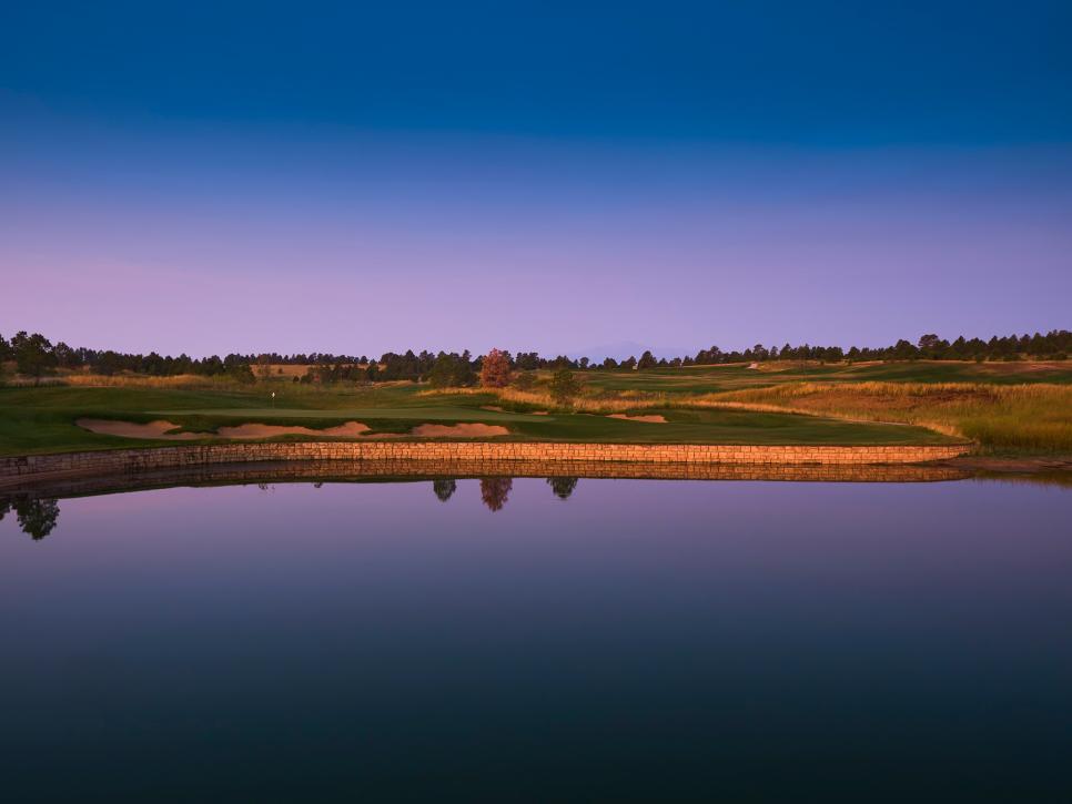 /content/dam/images/golfdigest/fullset/course-photos-for-places-to-play/North-Course-The-Club-at-Flying-Horse-Water-24993.jpg